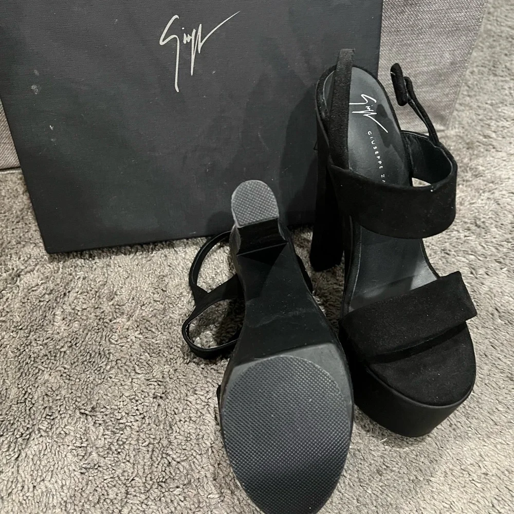 Giuseppe Zanotti Black Platform Sandals - Picture 3 of 3